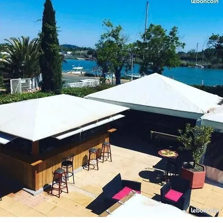 Campingplads Mobil 6 Place A 900 Metres De La
